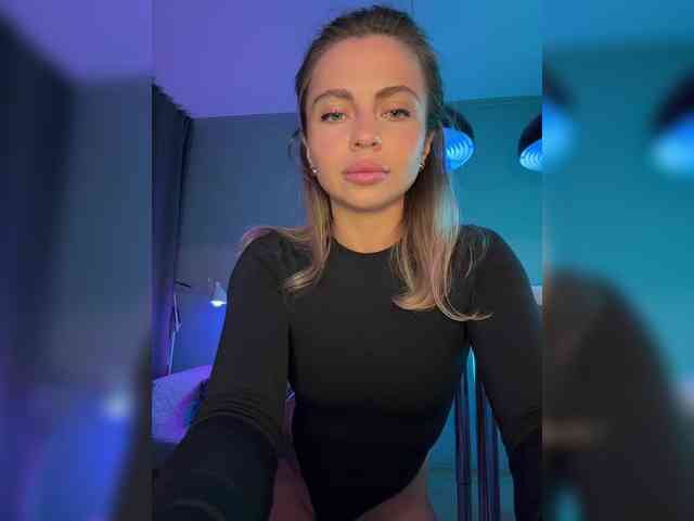 Nataliecroys webcam