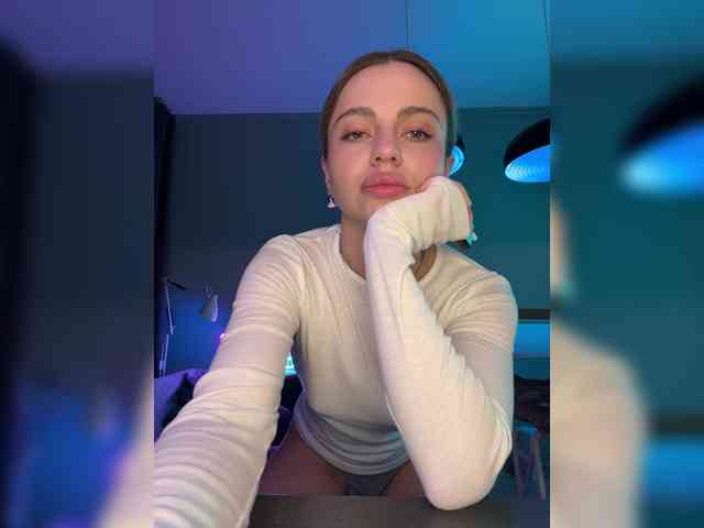 Nataliecroys webcam