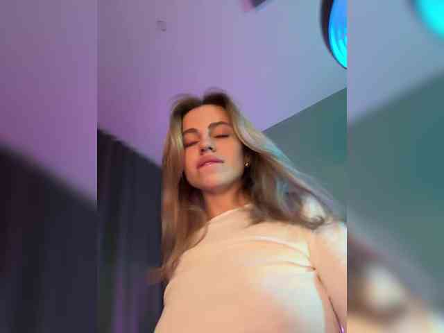 Nataliecroys webcam