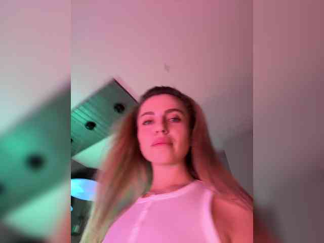 Nataliecroys webcam