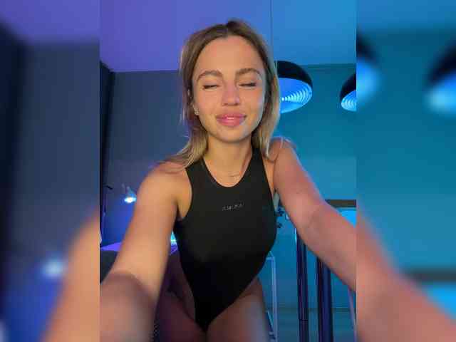 Nataliecroys webcam