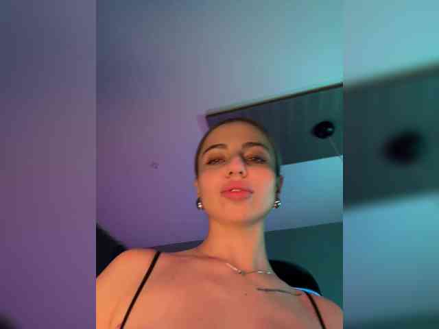Nataliecroys webcam