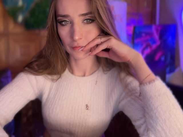 CandyBoom's BongaCams show and profile