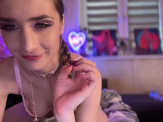 CandyBoom's BongaCams profile