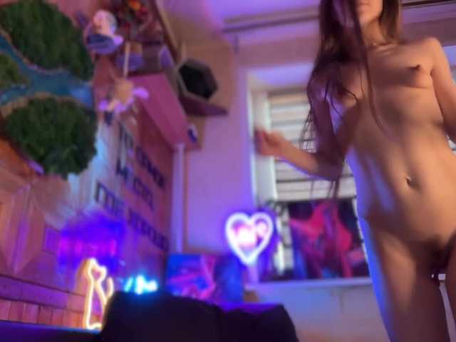CandyBoom's BongaCams profile