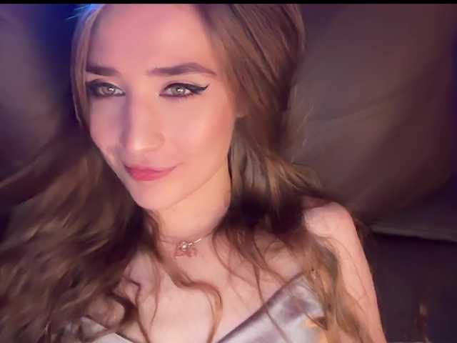 CandyBoom from BongaCams