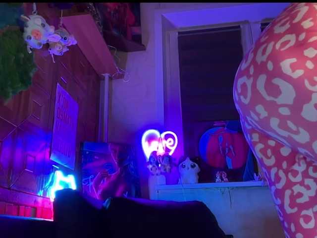 Watch naked slut CandyBoom CandyBoom from BongaCams