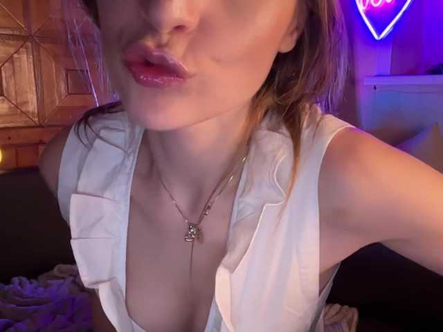 CandyBoom from BongaCams