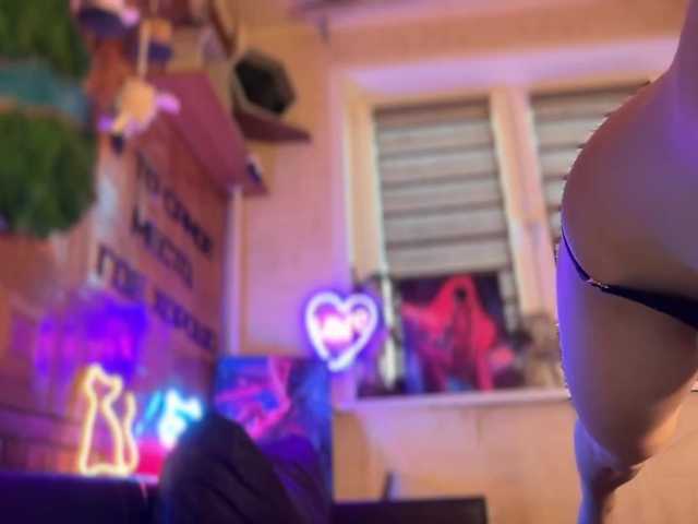 CandyBoom's BongaCams profile