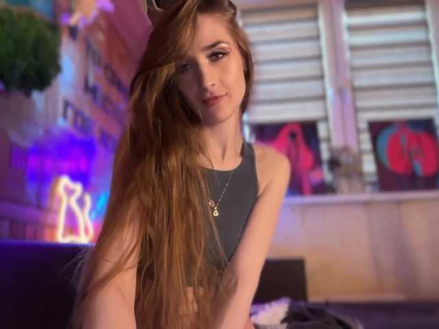 CandyBoom's BongaCams profile