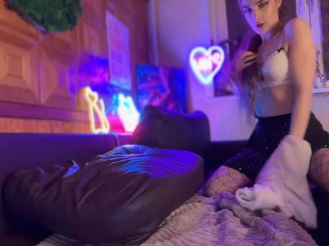 CandyBoom from BongaCams