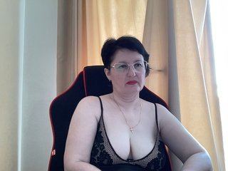 HotMilfPussy Porn Show