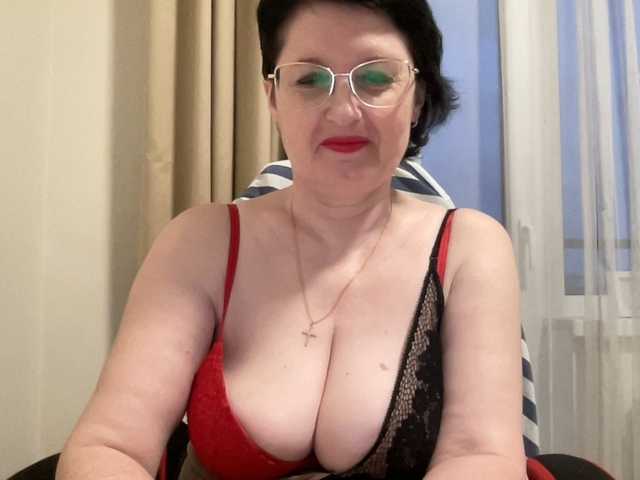 HotMilfPussy webcam