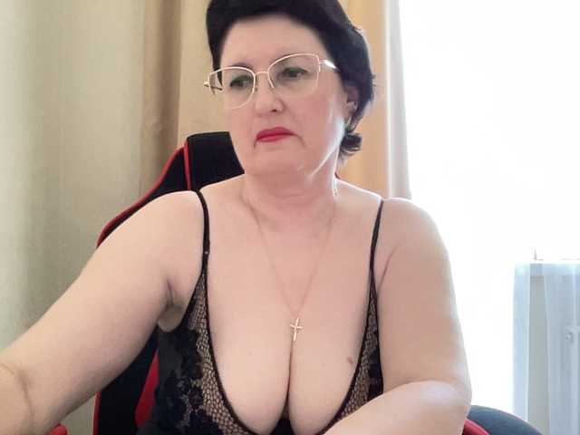  HotMilfPussy chat room