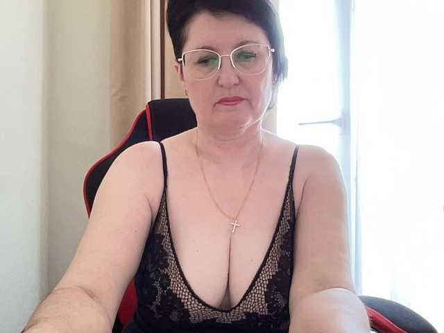  HotMilfPussy chat room