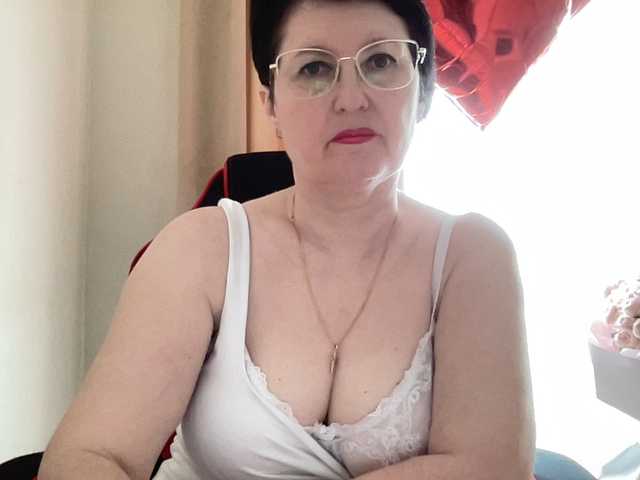 Explore cute performer HotMilfPussy HotMilfPussy from BongaCams