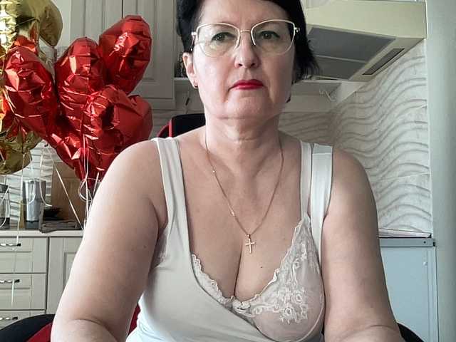 HotMilfPussy from BongaCams is Freechat