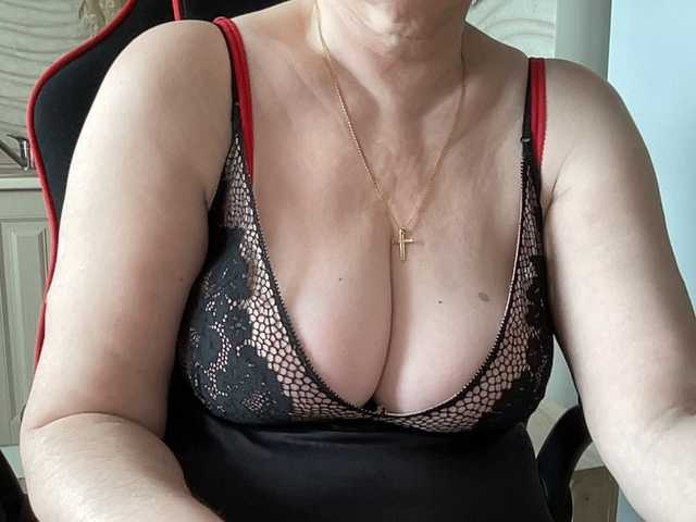 эросцена HotMilfPussy