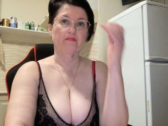 HotMilfPussy's BongaCams show and profile