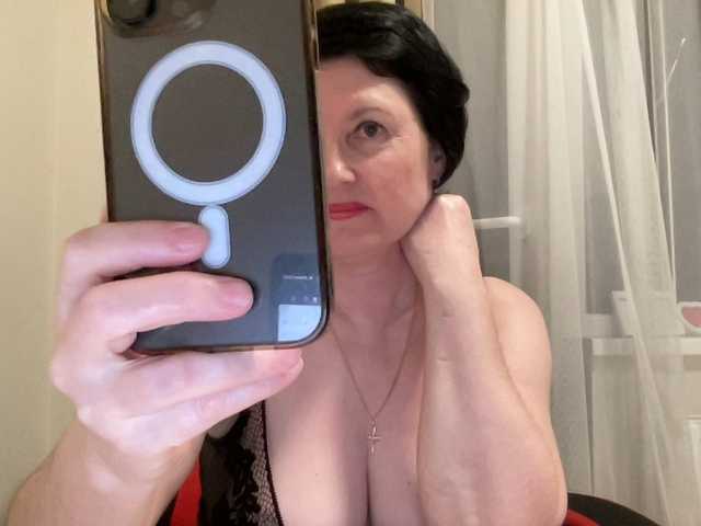  HotMilfPussy chat room