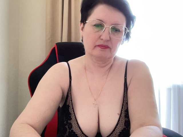HotMilfPussy from BongaCams
