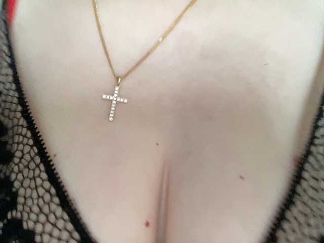 HotMilfPussy's BongaCams show and profile