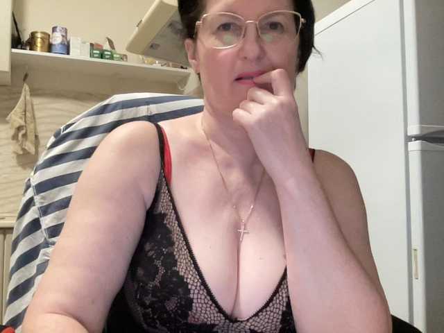 HotMilfPussy's BongaCams show and profile