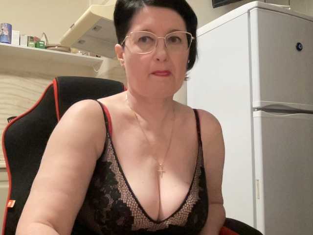 HotMilfPussy's BongaCams show and profile