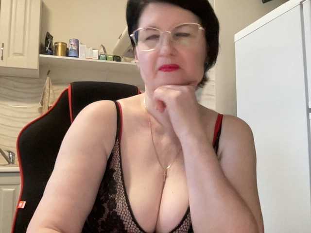  HotMilfPussy chat room