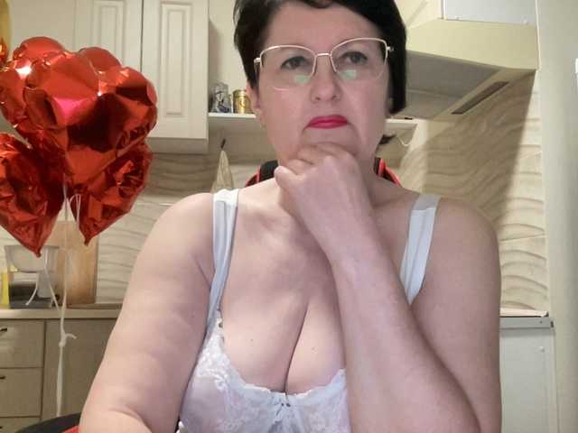 HotMilfPussy from BongaCams is Freechat