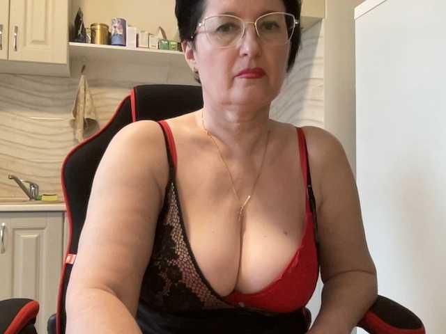  HotMilfPussy chat room