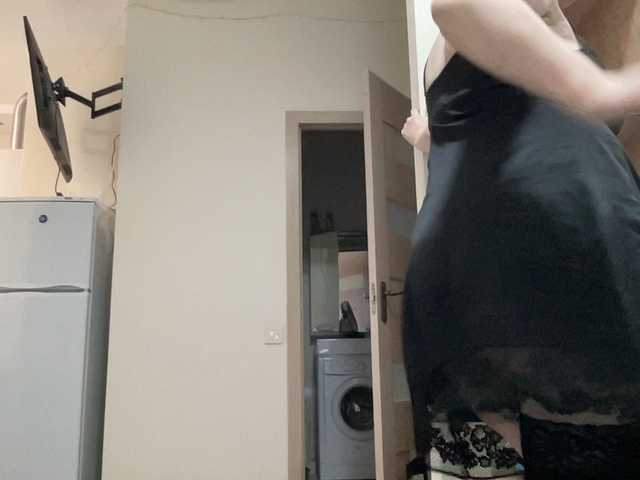 HotMilfPussy's BongaCams show and profile