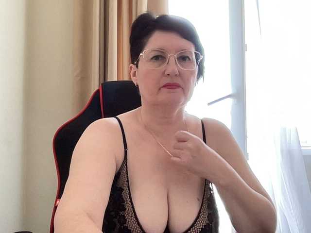  HotMilfPussy chat room