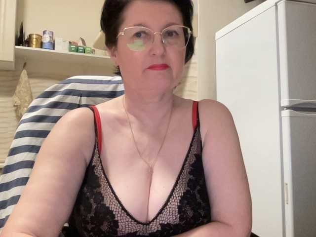 HotMilfPussy's BongaCams show and profile