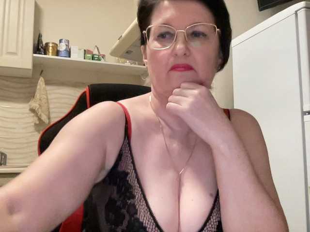 HotMilfPussy's BongaCams show and profile