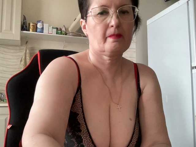 HotMilfPussy's BongaCams show and profile
