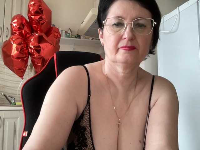 HotMilfPussy from BongaCams