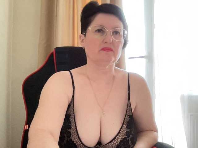  HotMilfPussy chat room