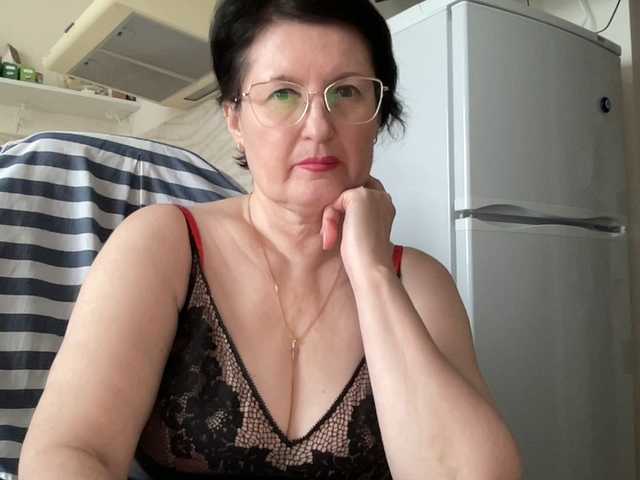 HotMilfPussy's BongaCams show and profile