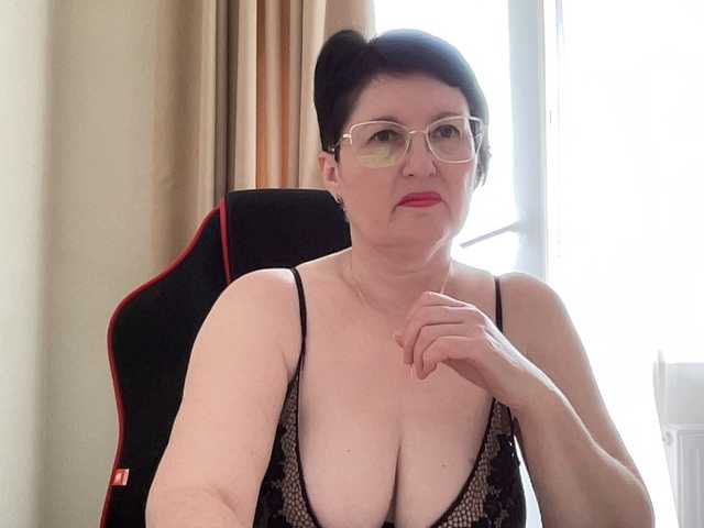  HotMilfPussy chat room