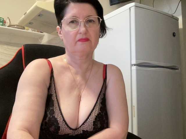 HotMilfPussy from BongaCams is Freechat