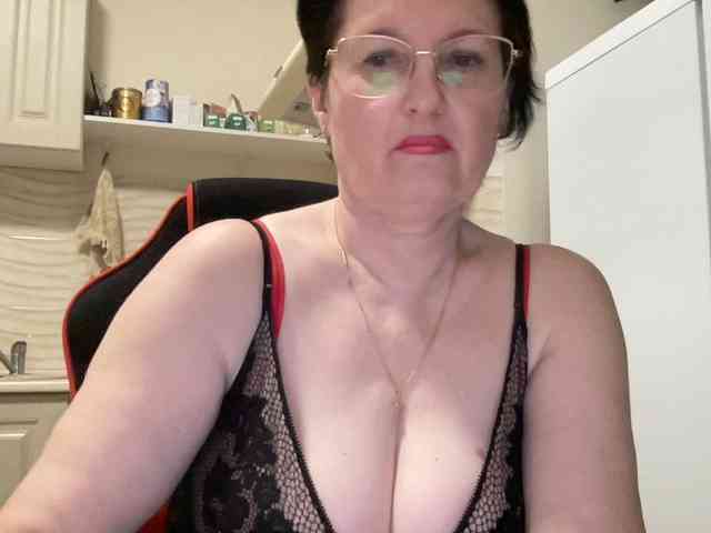 HotMilfPussy webcam