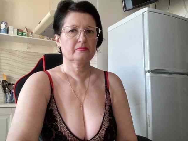 HotMilfPussy webcam