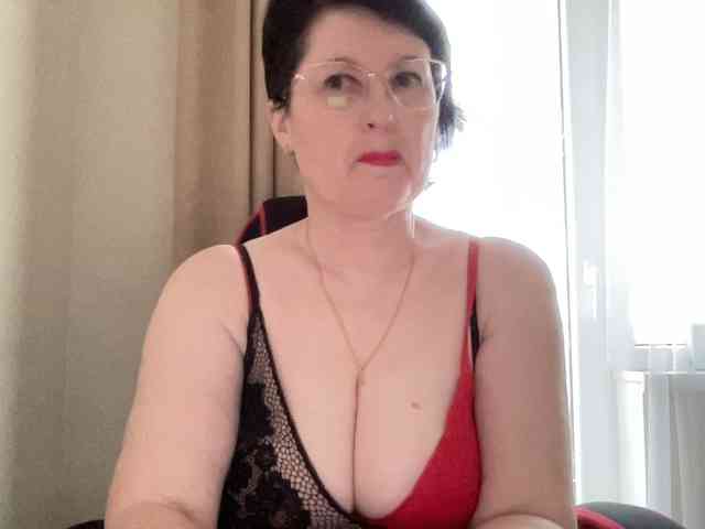 HotMilfPussy webcam