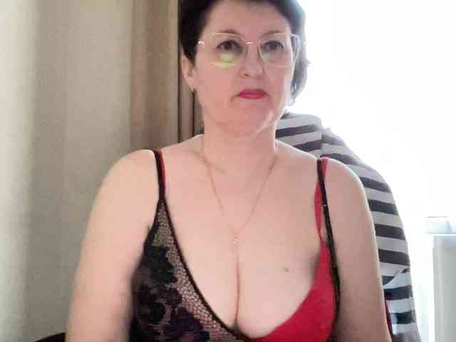 HotMilfPussy webcam