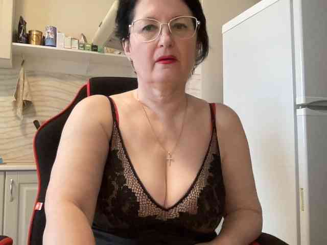 HotMilfPussy webcam