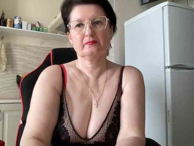 HotMilfPussy webcam