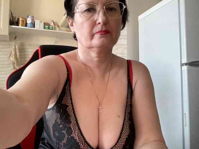 HotMilfPussy webcam