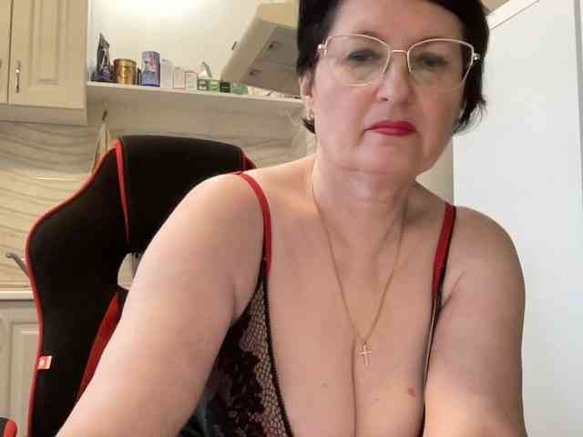 HotMilfPussy webcam
