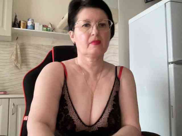 HotMilfPussy webcam